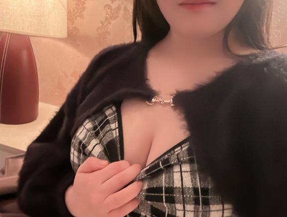 乳首舐めが敏感なお兄さん（お礼)