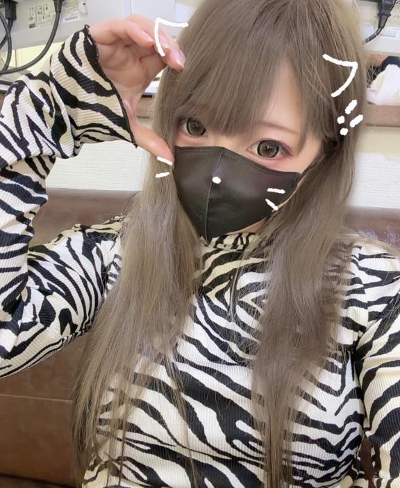 本日出勤中です！