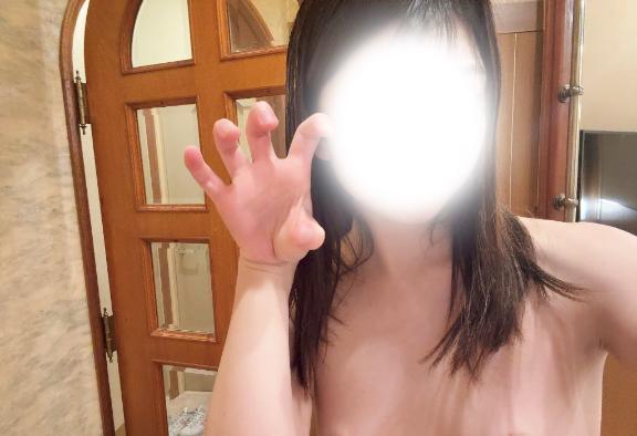 無防備姿に…//