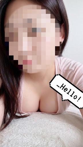 おっぱい触る？？