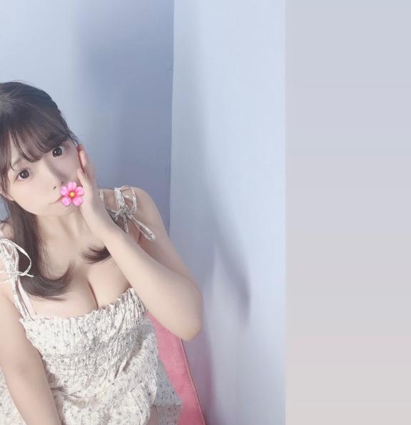 🌸お久しぶりです♡♡たぬき顔のもも🍑です🌸