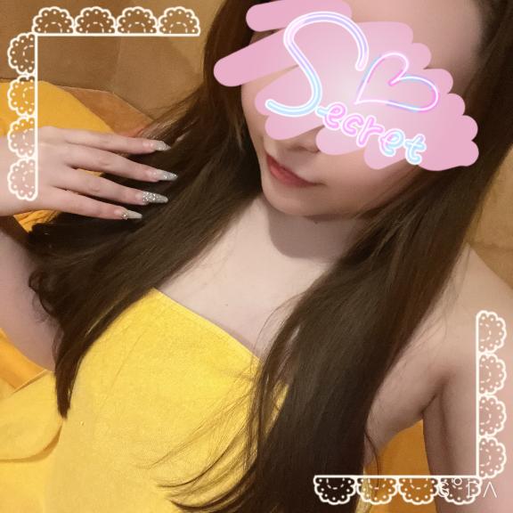 ねぇねぇ、似合ってる？(*´艸`)♪