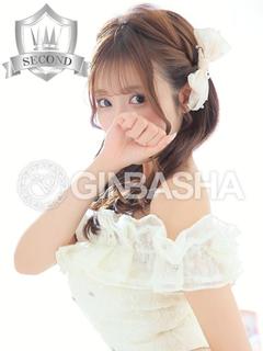 小川クルミ