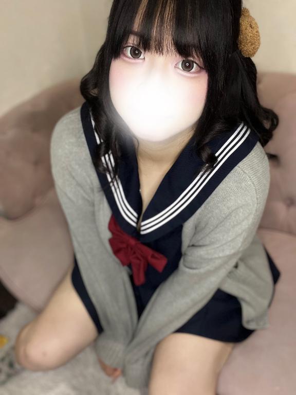 制服ぬぎぬぎ〜🎶