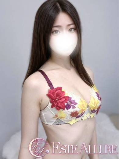 ESTE Allure (출장)에스테틱/퇴폐마사지 콜걸 RIO