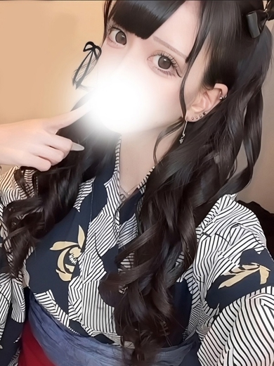   YUURI