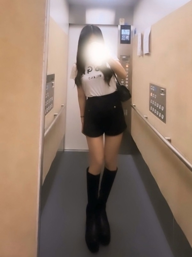 DERIHELURABO・COURREGES デリヘル ERU