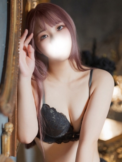 ZEROSTYLE outcall escort service MOMO