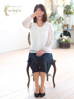 成瀬　ななみ【未亡人】