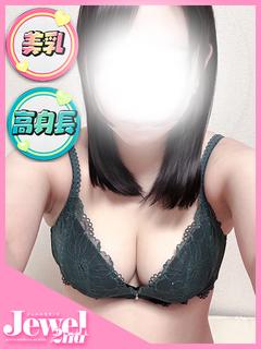 しおり☆美白美乳の変態娘