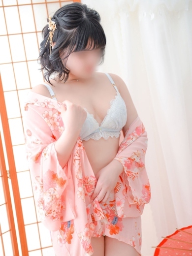 三つ乱本館 패션헬스 서비스 업소 RIRIKA