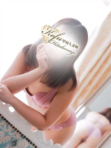 甲府人妻城 outcall escort service HARUKA