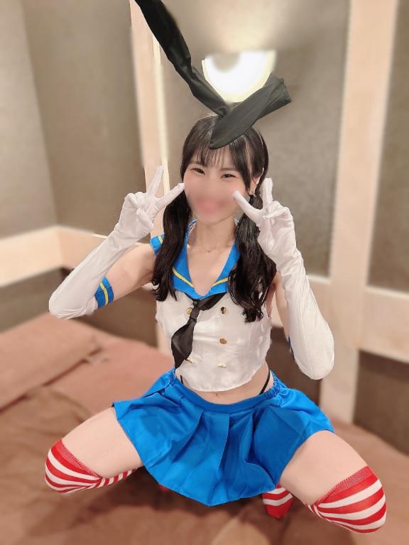裏アカ女子