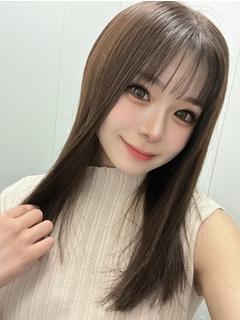 雛月せりな
