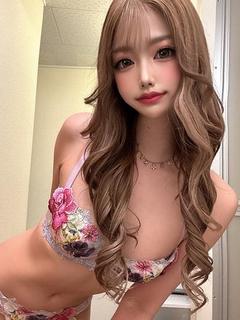 優里まこ