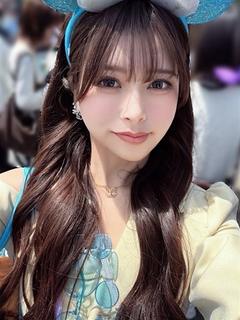 冨山しのん