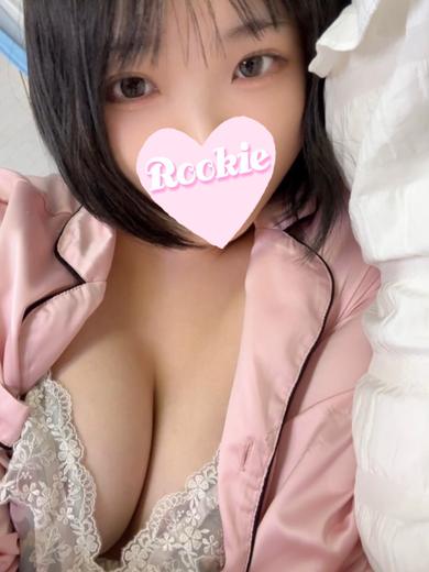 ROOKIE outcall escort service IORI 可愛I SURENDA-