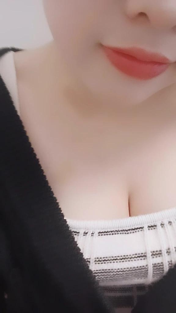 ねぇ?ムラムラ一緒に解消しよ🫶🏻︎
