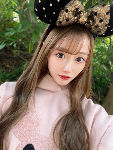 CLUB VENUS outcall escort service KARIN