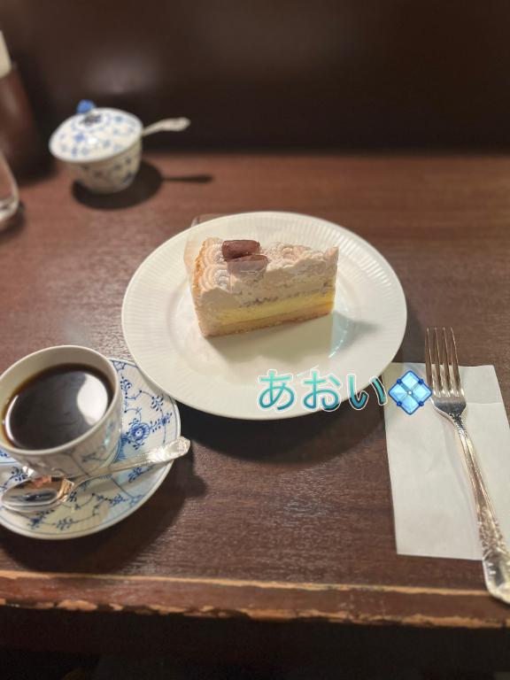 こんにちは、あおいです！