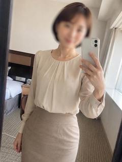 淫熟club蜜蜂 デリヘル YUURI
