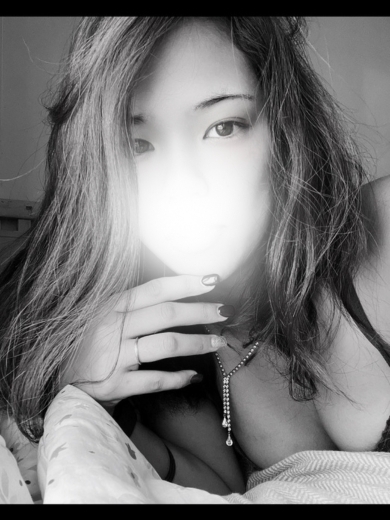 KAWAII CLUB Amatteur girls escort okinawa 上門服務 NANA