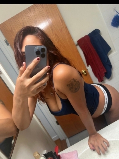 KAWAII CLUB Amatteur girls escort okinawa 上門服務 NANA