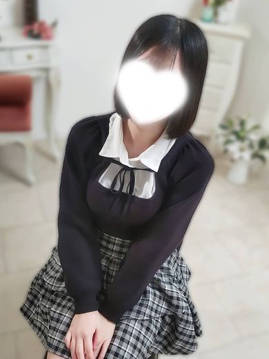 KAWAII CLUB Amatteur girls escort okinawa 外送茶 YUI