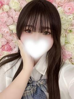 なぎ　溢れんばかりのFカップ♡