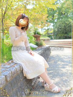 博多素人専門店ゆるふわ彼女byシャイニングボックス デリヘル MOE