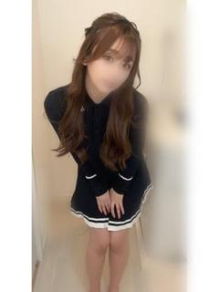 智美(トモミ)