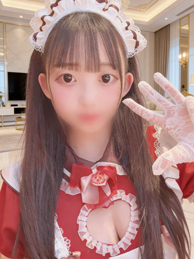   YUINA