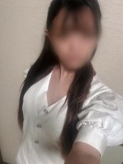 夏美れいか