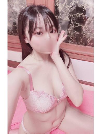 亜弥 てぃな