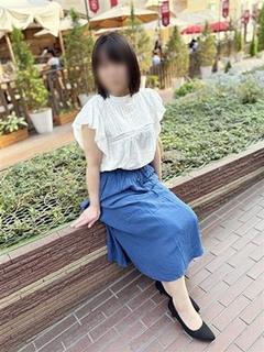 新人りおん