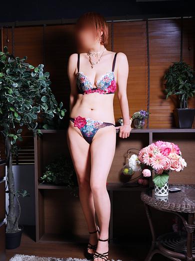 Cuteなミセス outcall escort service NANAKO