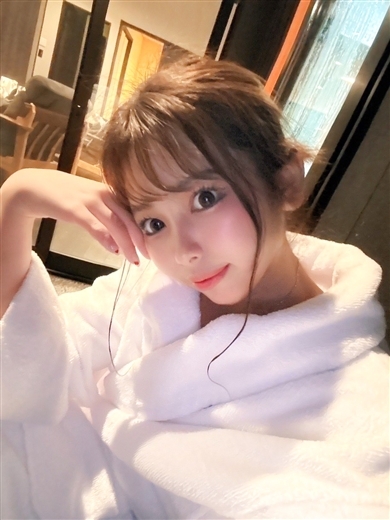 ＆　Ｅssence（アンドエッセンス） デリヘル ERENA
