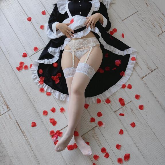 女の子しに行く。