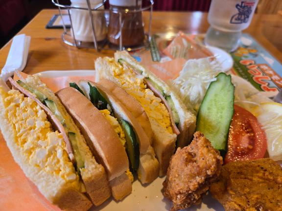 本日のモグモグ🥪