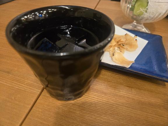 色のついてないのは水らしい…