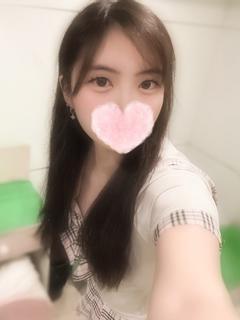 りりあ☆小柄な巨乳美女