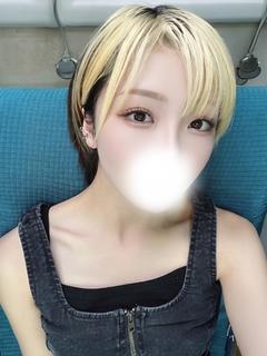 しろ☆性欲強めのドスケベ美少女
