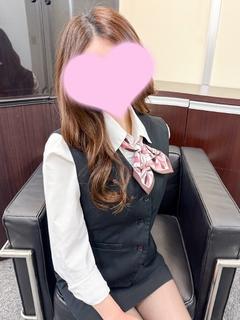 上原まりな
