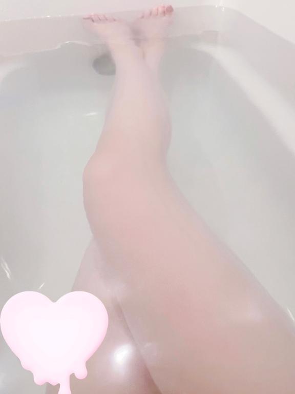 お題:今日は「いたわり肌の日」お肌のケアどんなことしてる?に回答♪