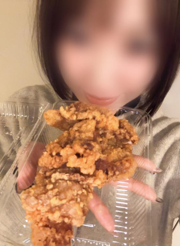 お散歩中に見つけた唐揚げやさん🩵