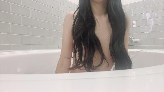 髪の毛長いから