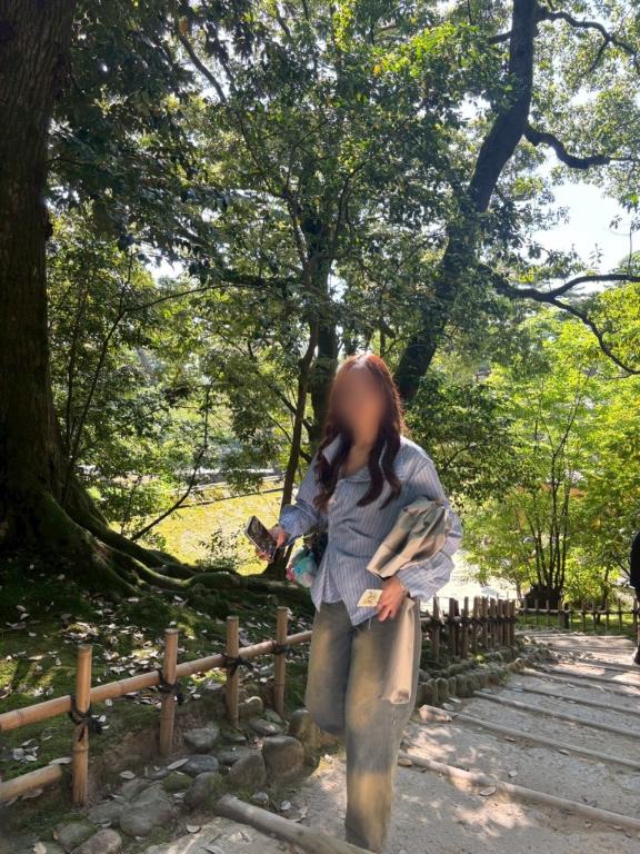 ②