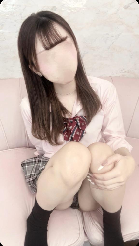 パンチラ出勤💘
