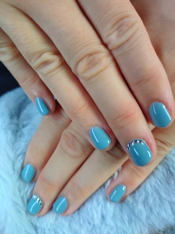 迷いに迷ってこの色ー!💅
