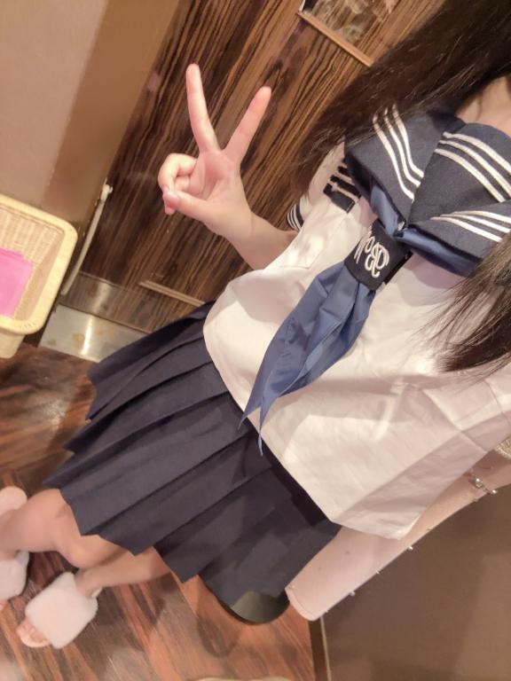 セーラー服と🩷